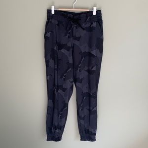 lightweight camo joggers w/ front & back pockets: flattering fit